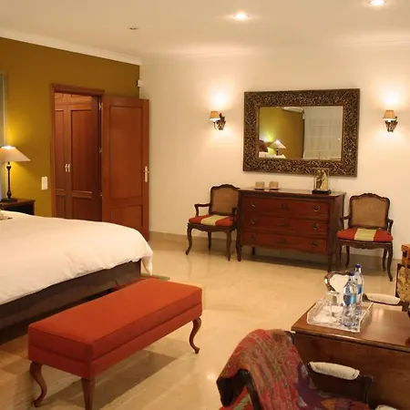 Encosta Da Luxury Bed & Breakfast *